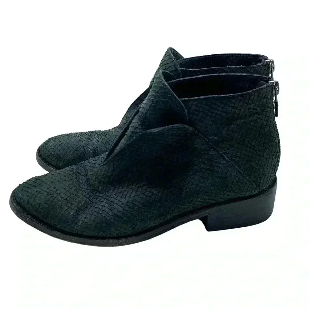 Eileen Fisher capsule wardrobe minimalist snakeskin leather ankle boot size 6.5
